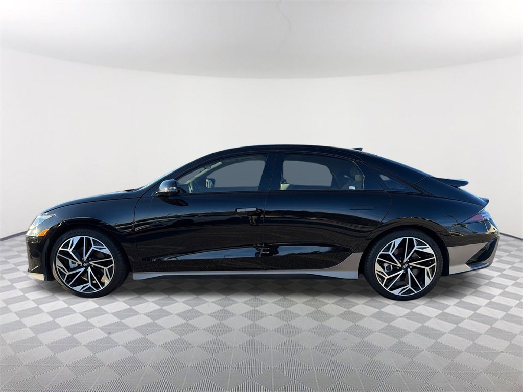 Used 2025 Hyundai Ioniq 6 Limited image 8