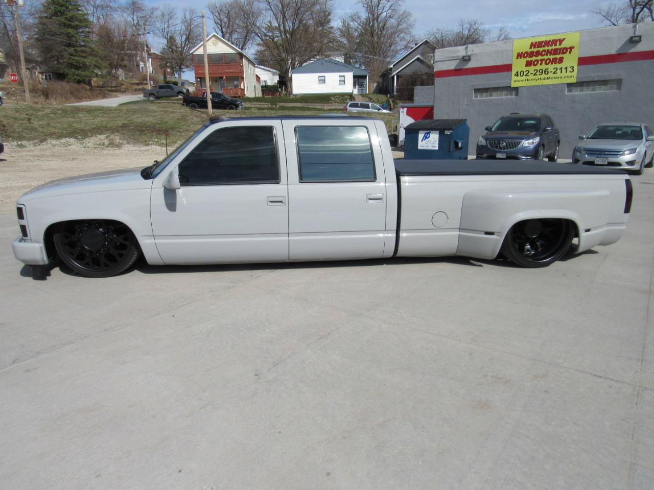 Used 1993 Chevrolet Silverado 3500 2WD Crew Cab image 2
