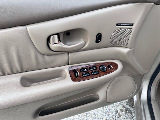 Used 2002 Buick Century Limited w/ Limited Edition Pkg FWD image 5