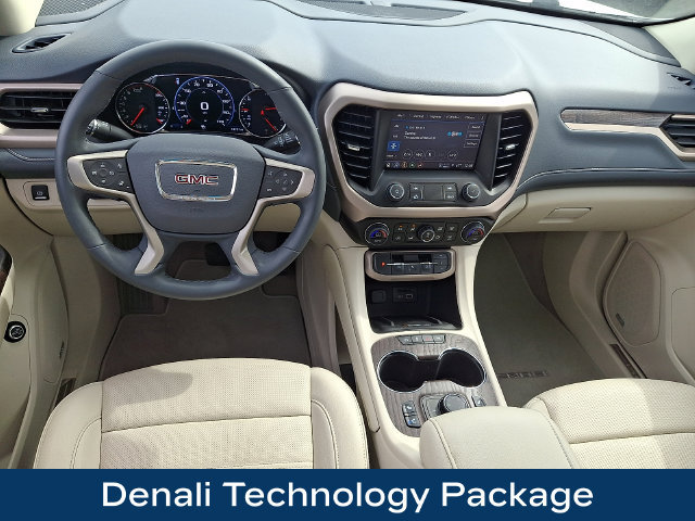 Used 2023 GMC Acadia Denali w/ Denali Technology Package AWD/4WD image 3