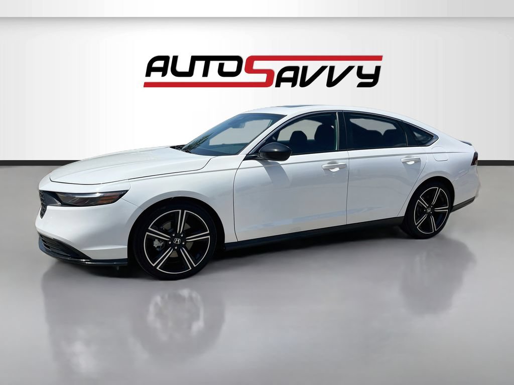 Used 2025 Honda Accord Sport image 3