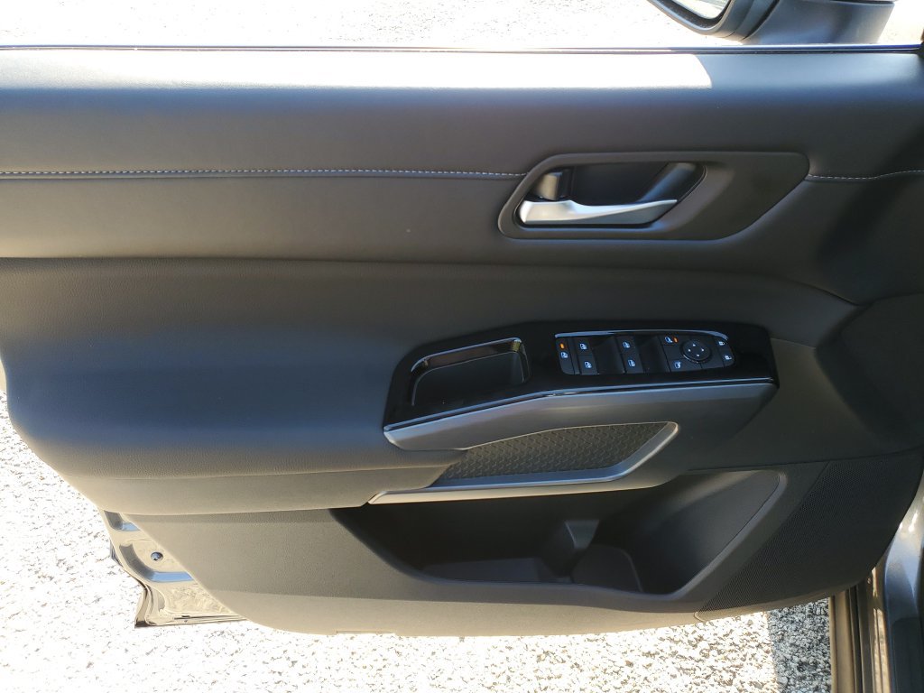 New 2026 Nissan Pathfinder SL FWD image 16