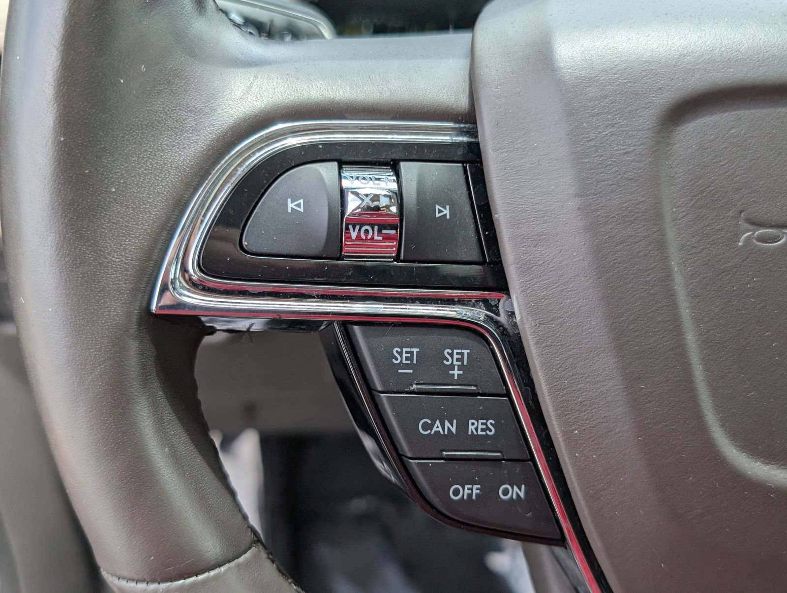 Used 2022 Lincoln Nautilus Reserve AWD/4WD image 23