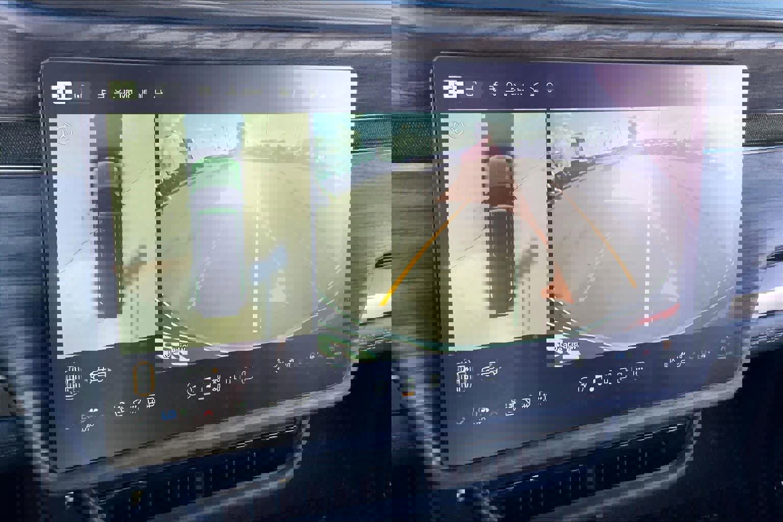 Used 2022 Rivian R1T Adventure image 28