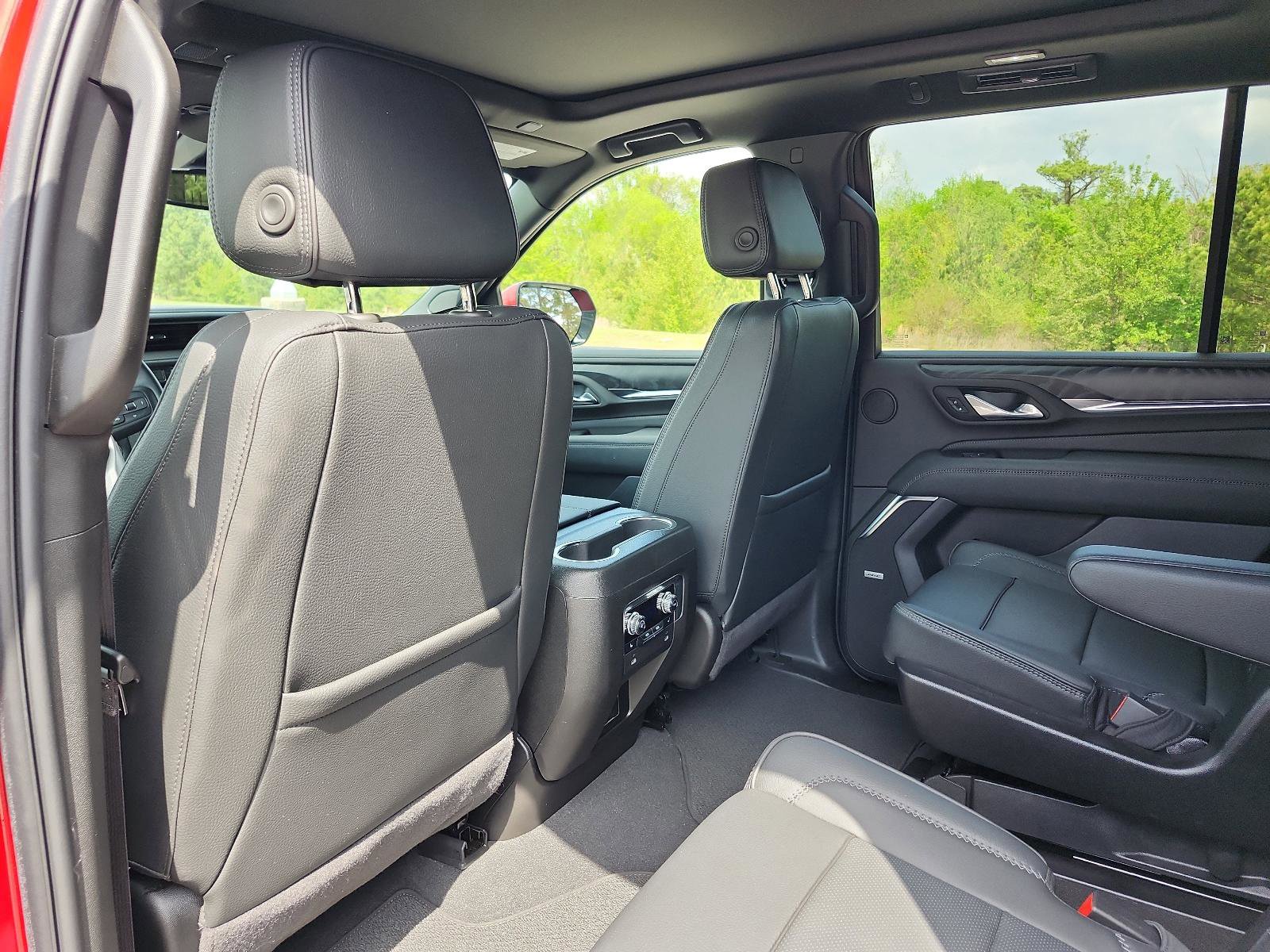 Used 2024 GMC Yukon Denali image 13