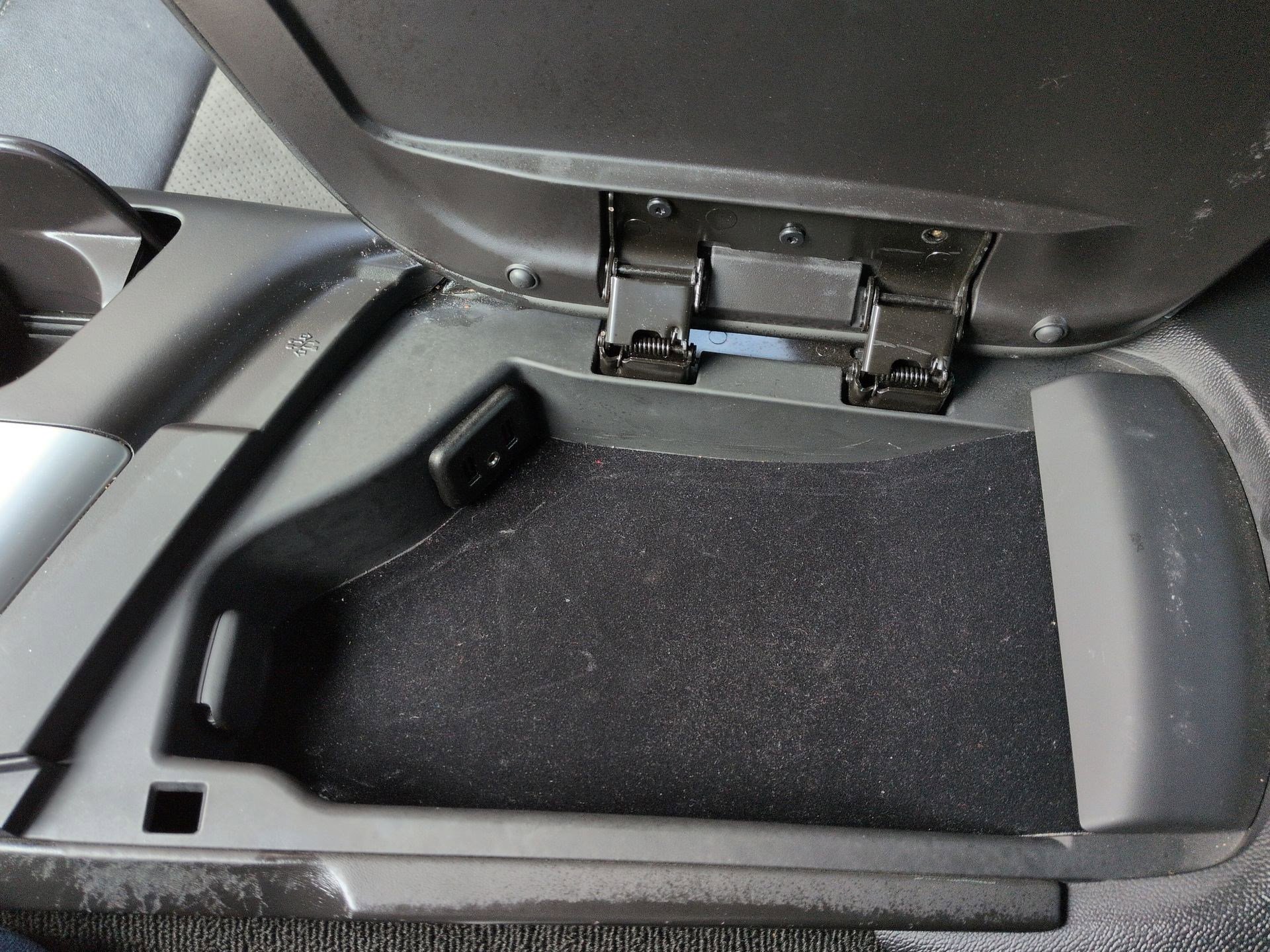 Used 2016 Chevrolet Corvette Stingray Coupe w/ 3LT Preferred Equipment Group image 17