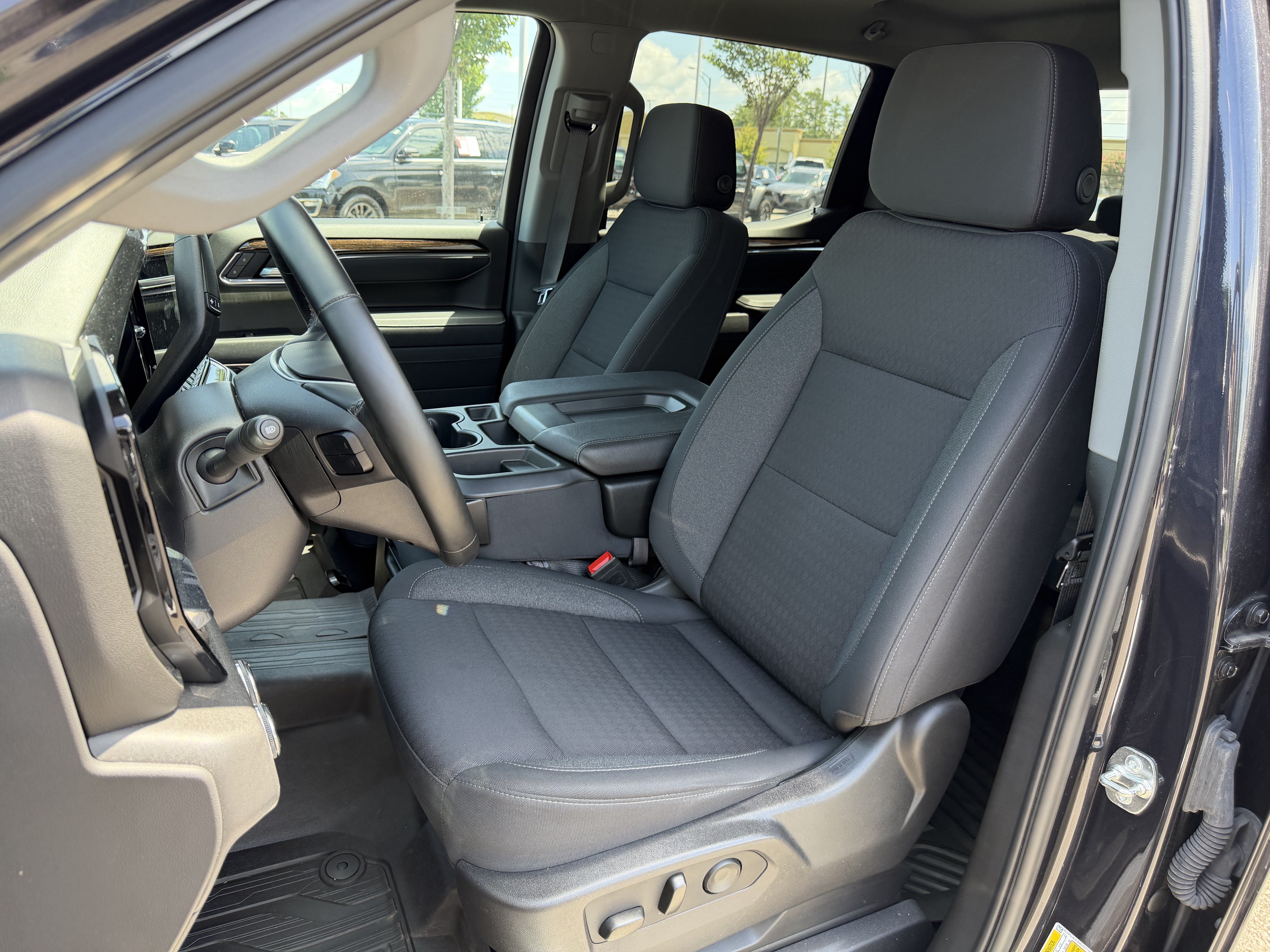 Used 2025 GMC Sierra 1500 Elevation AWD/4WD image 16