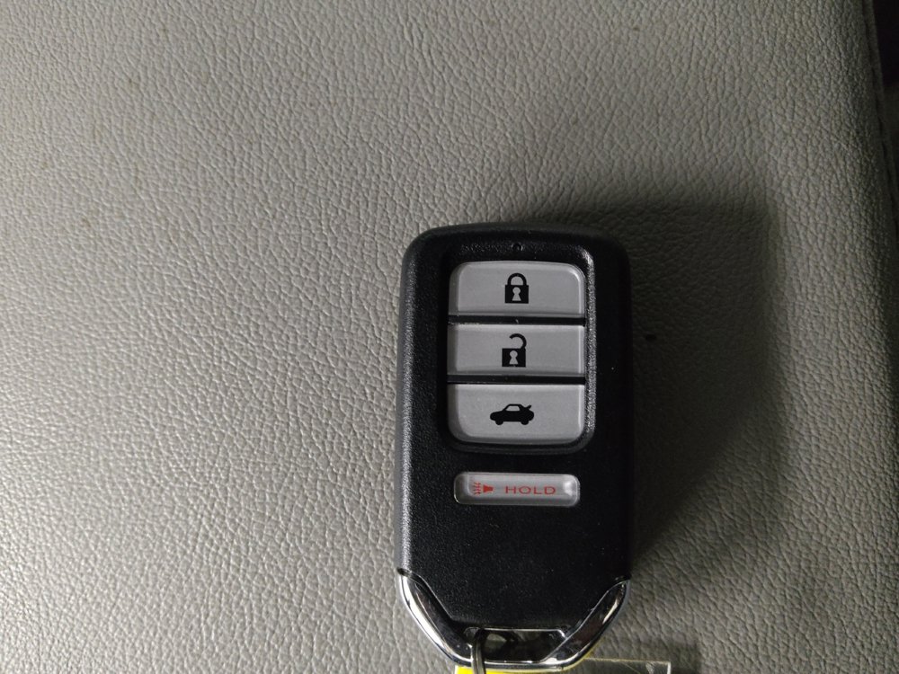 Used 2019 Honda Accord EX image 32