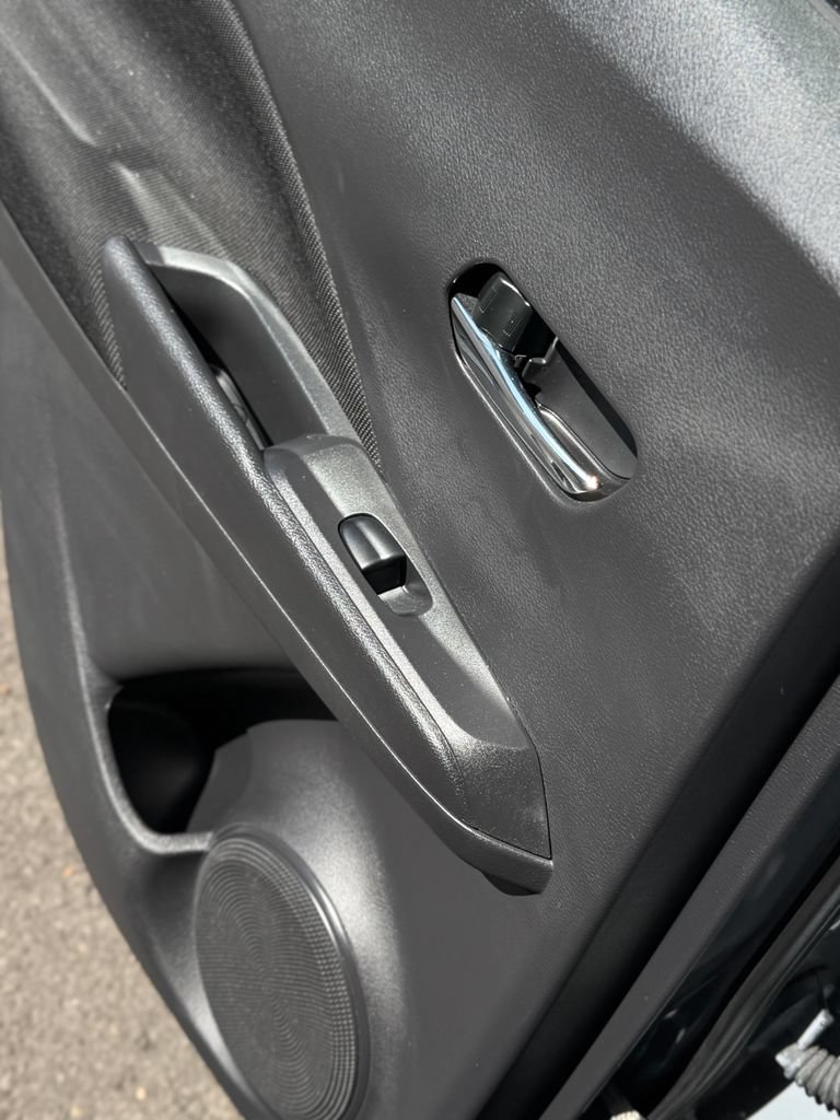 Used 2023 Nissan Kicks SV FWD image 35