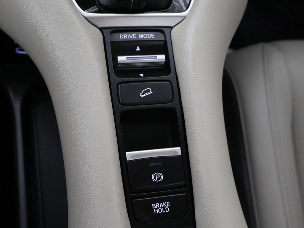 Used 2025 Honda HR-V EX-L image 44