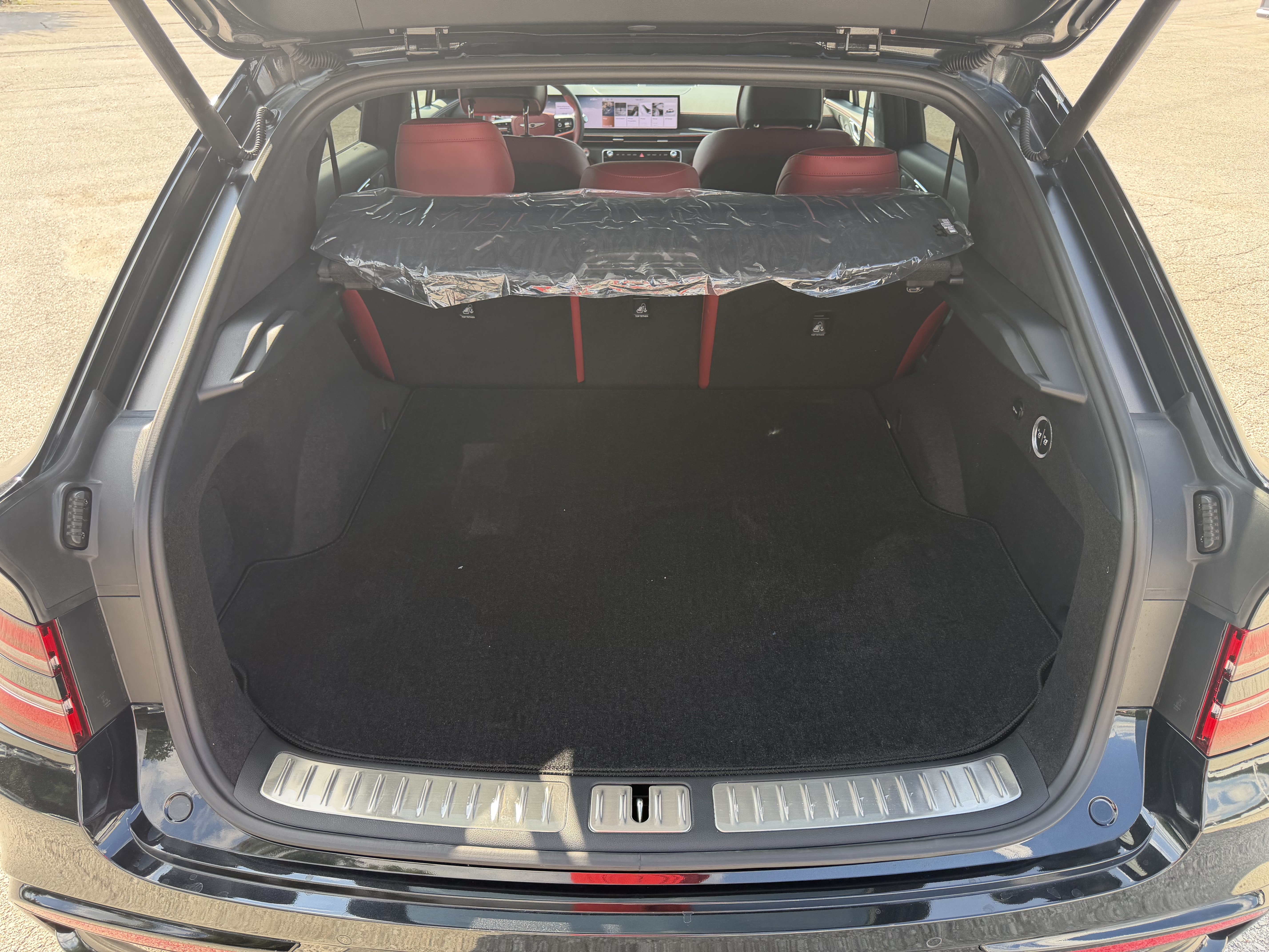 Used 2025 Genesis GV80 3.5T e-SC AWD/4WD image 9