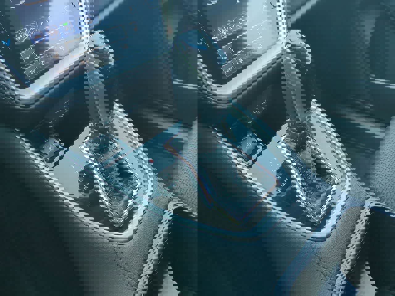 Used 2020 Subaru Outback Premium image 29