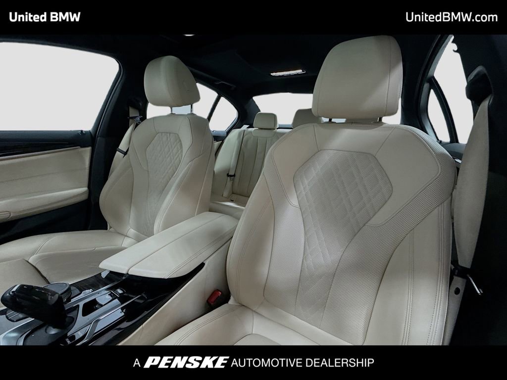 Used 2022 BMW 540i w/ M Sport Package RWD image 5