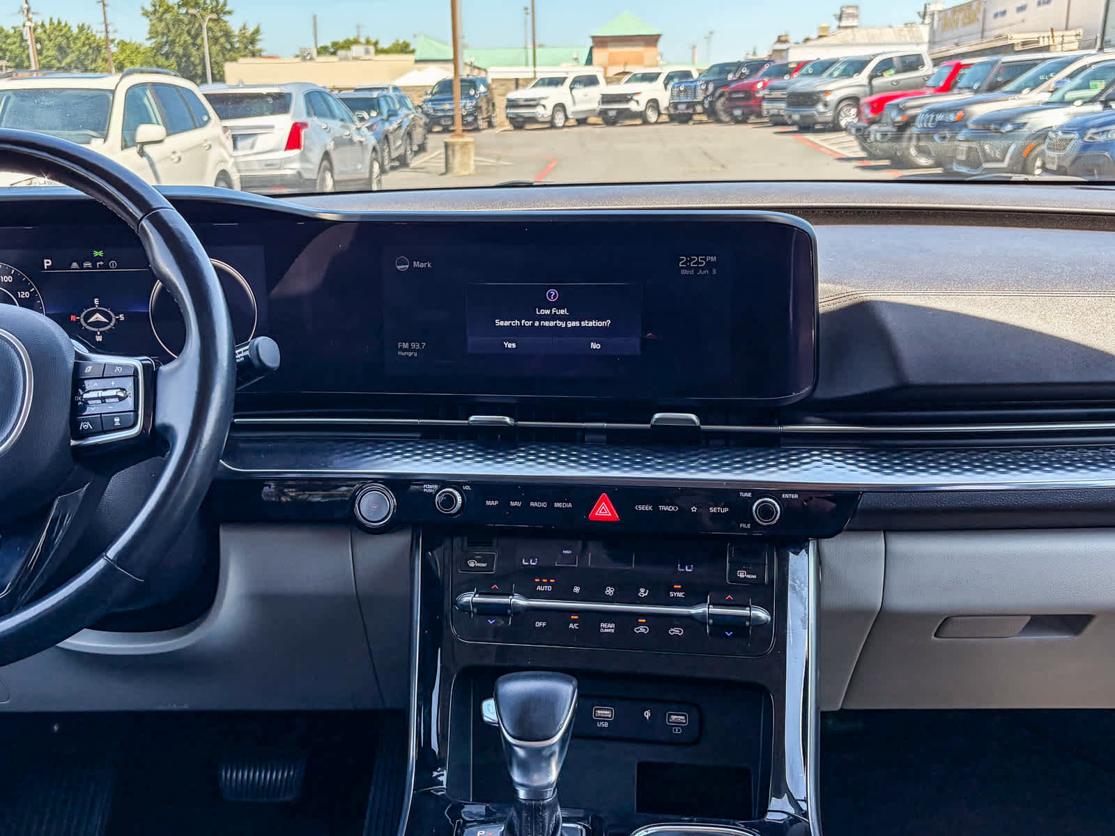 Used 2022 Kia Carnival SX Prestige FWD image 12