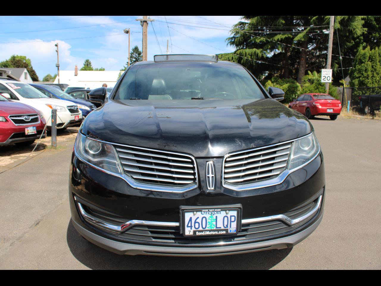 Used 2018 Lincoln MKX Reserve AWD/4WD image 2