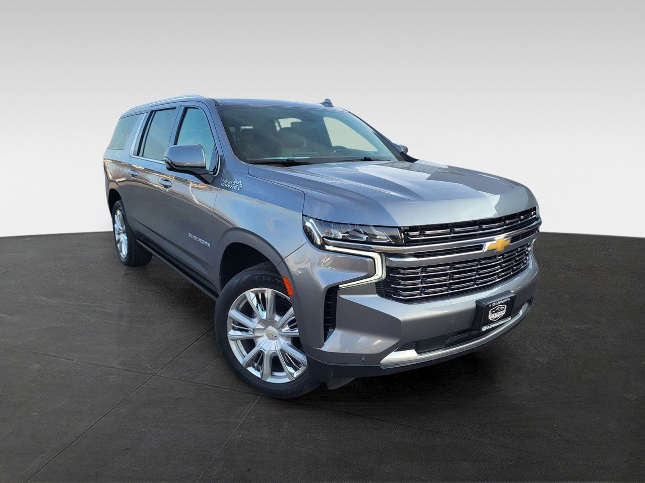 Used 2021 Chevrolet Suburban High Country w/ Premium Package image 2
