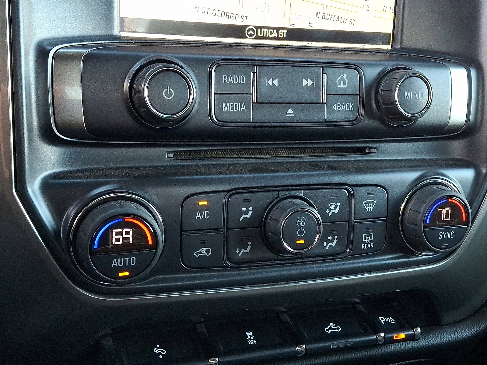 Used 2018 Chevrolet Silverado 1500 LT w/ All Star Edition image 15