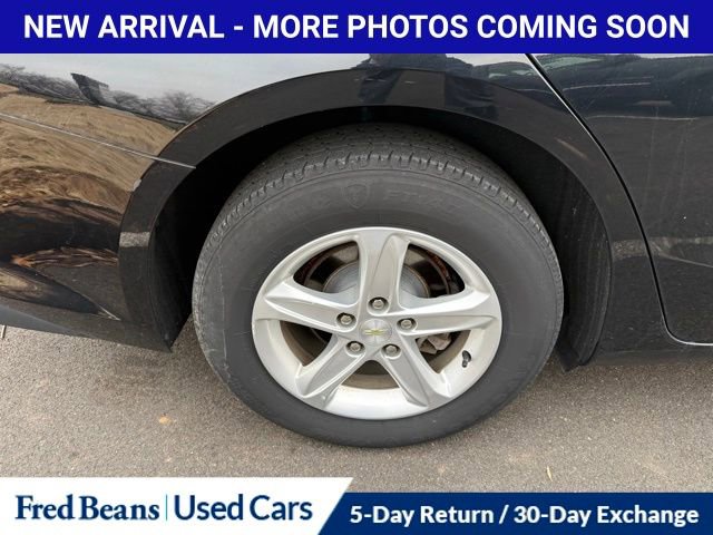 Used 2020 Chevrolet Malibu LS image 9