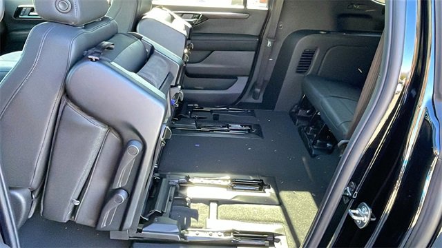 New 2026 Chevrolet Suburban LT w/ Comfort Package image 12