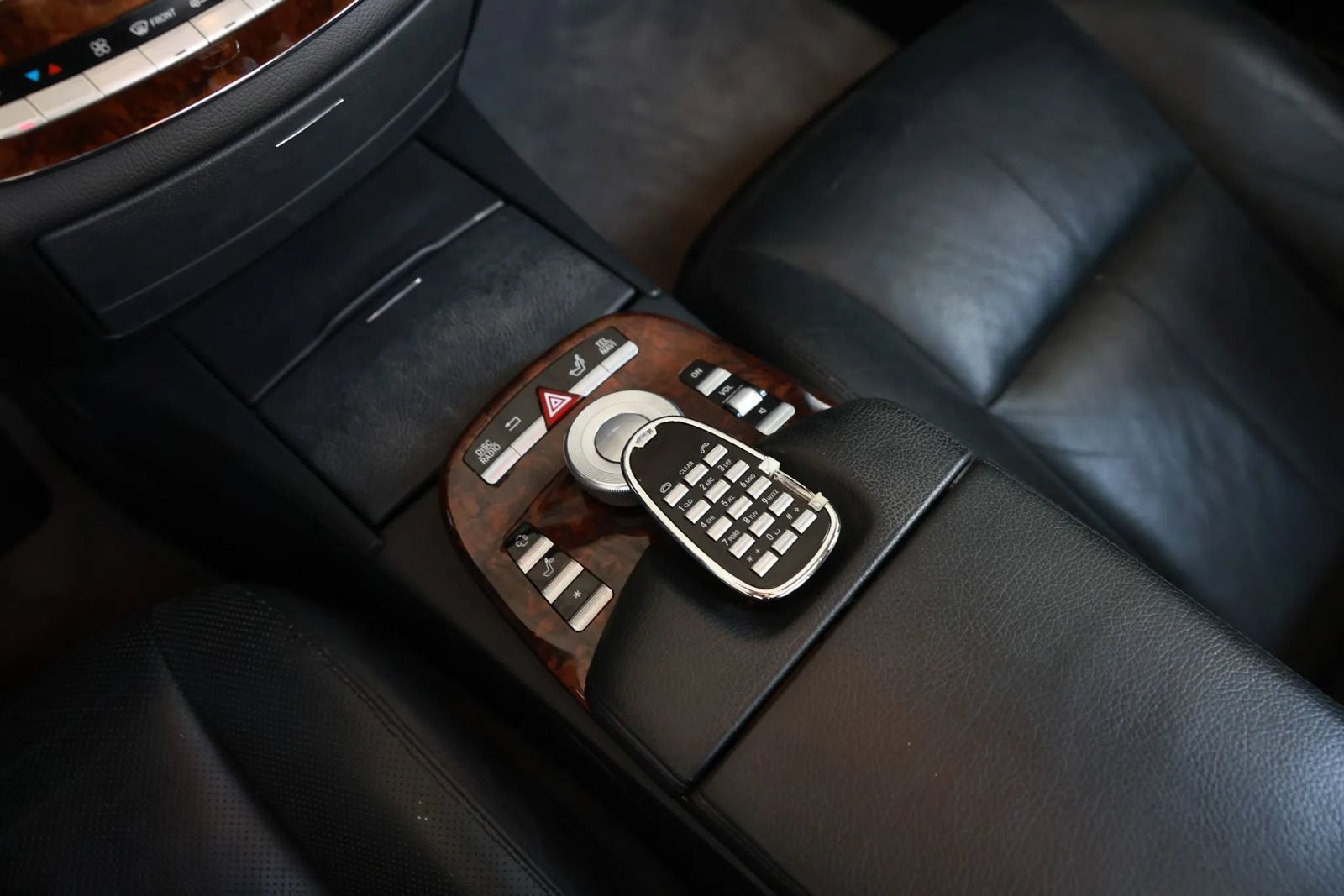 Used 2007 Mercedes-Benz S 550 image 37