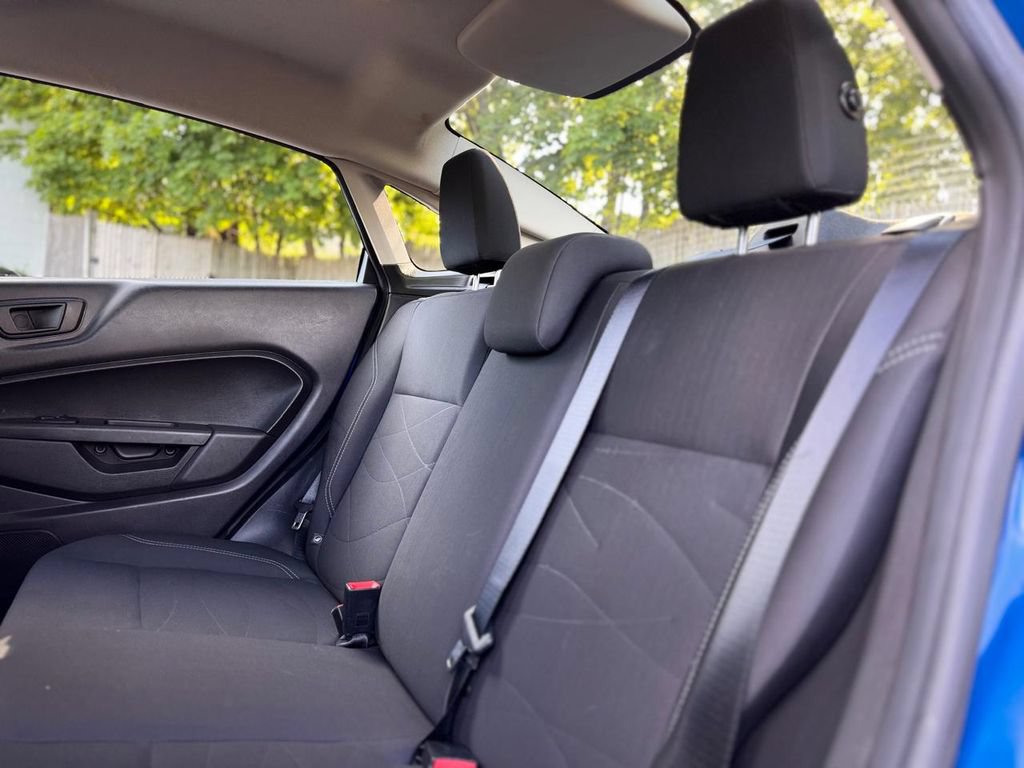 Used 2019 Ford Fiesta SE w/ Cold Weather Package FWD image 23