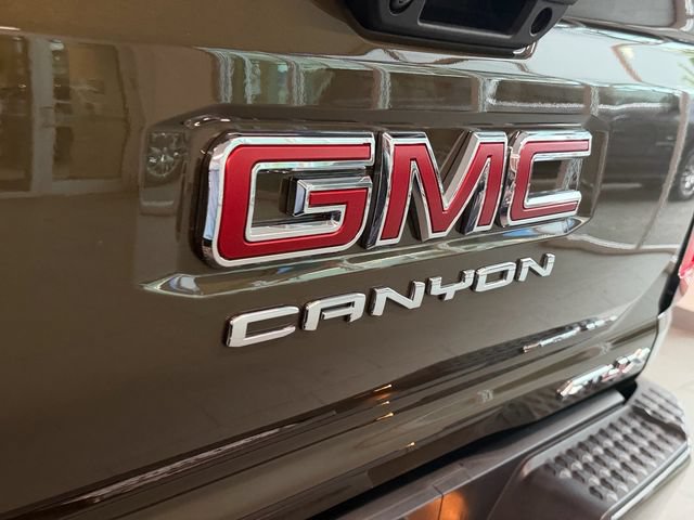 Used 2023 GMC Canyon AT4X AWD/4WD image 12