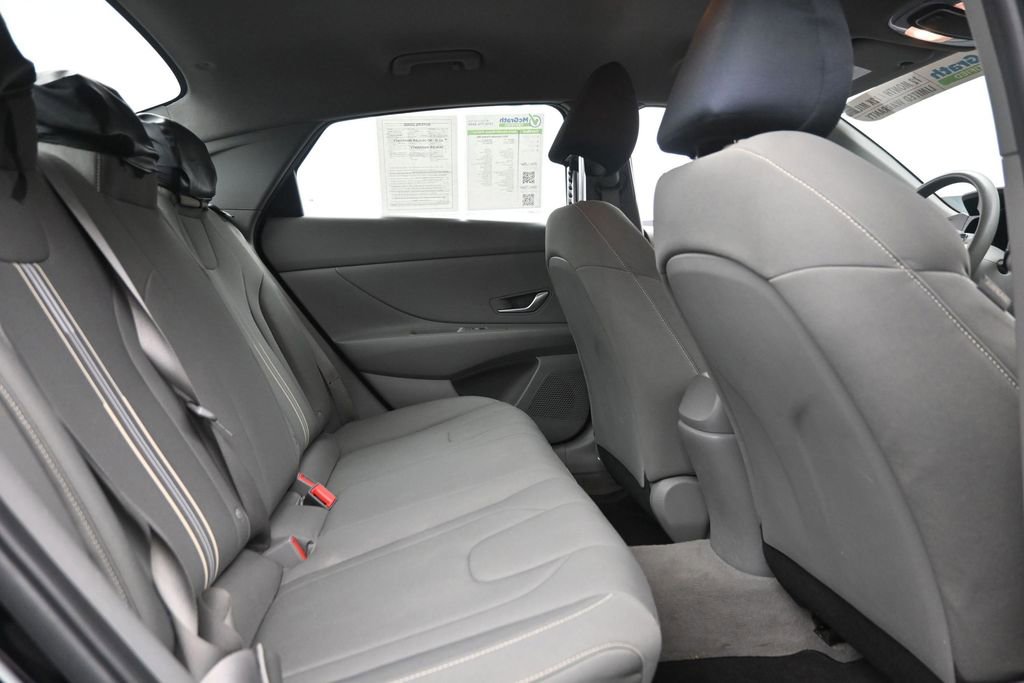 Certified 2023 Hyundai Elantra SEL FWD image 8