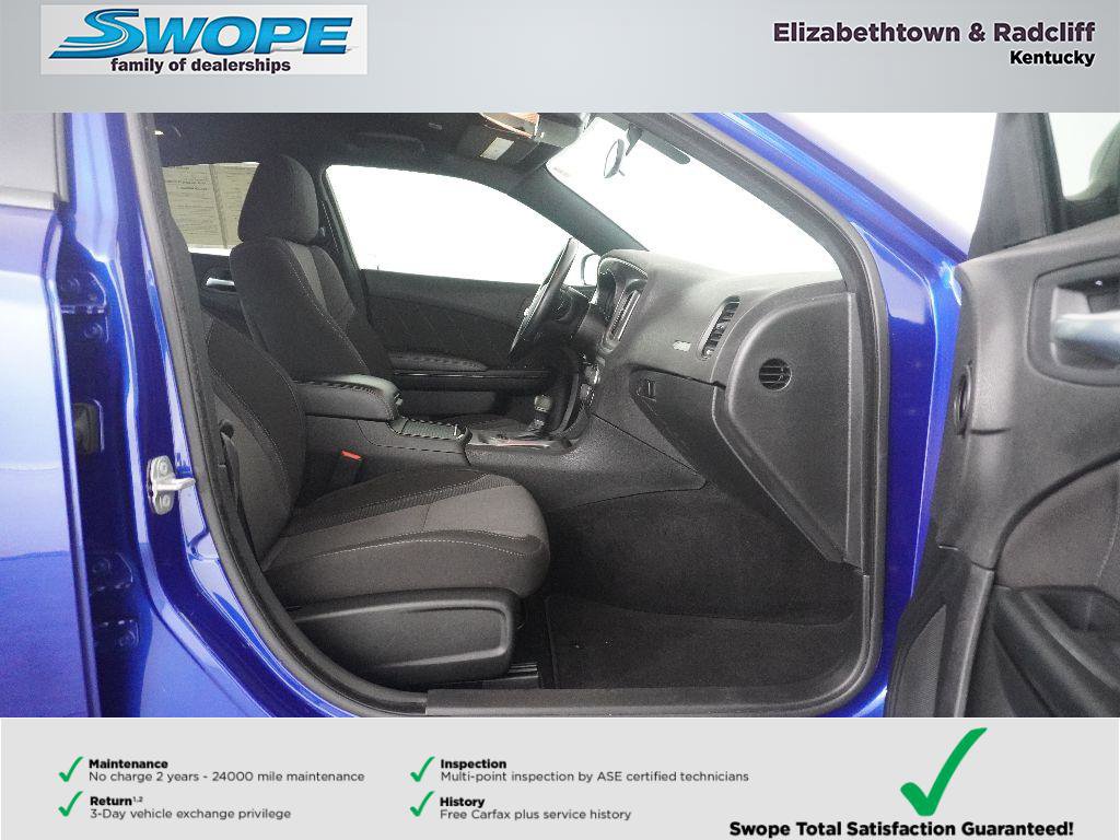 Used 2022 Dodge Charger SXT w/ Blacktop Package image 10