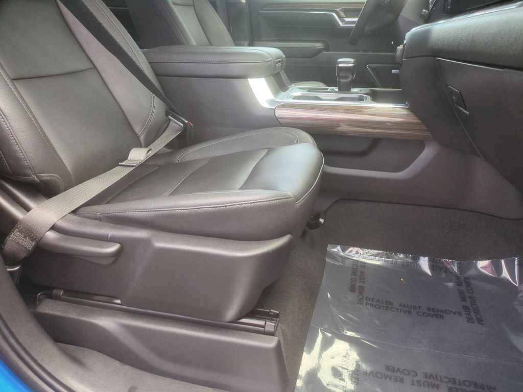 Used 2023 Chevrolet Silverado 1500 LT Trail Boss w/ LT Trail Boss Premium Package AWD/4WD image 20