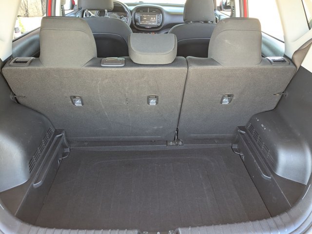 Used 2023 Kia Soul LX image 6