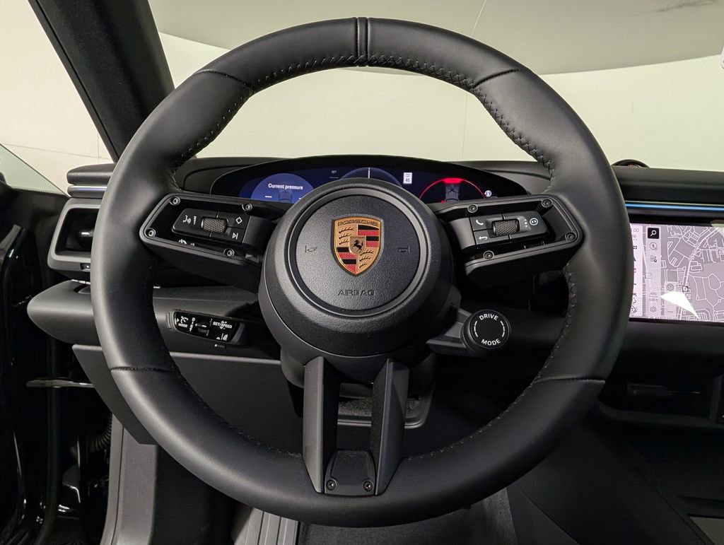 New 2026 Porsche Macan 4 Electric image 37