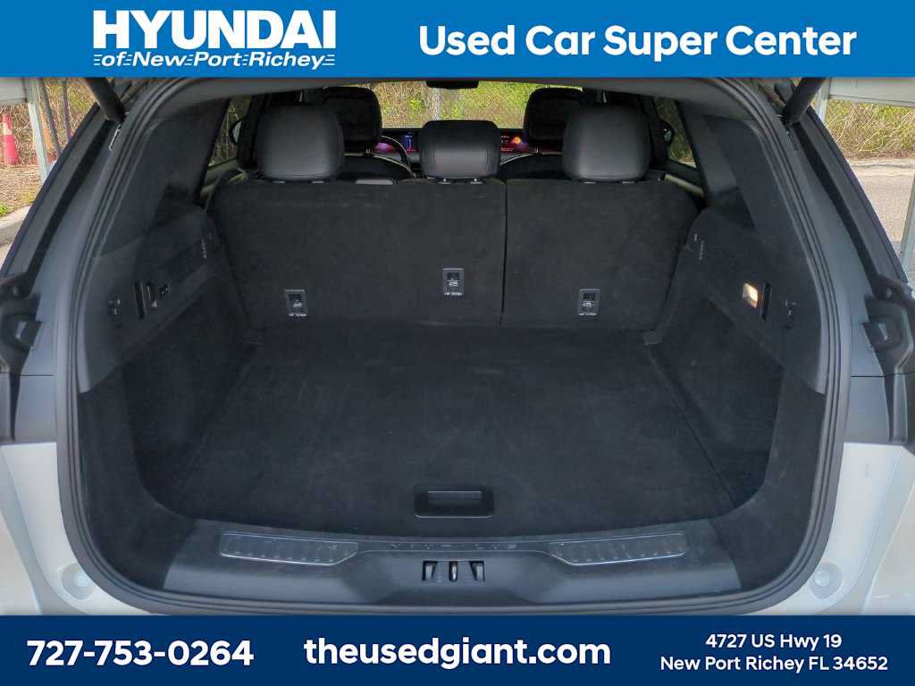 Used 2024 Lincoln Nautilus Reserve w/ Equipment Group 202A AWD/4WD image 12