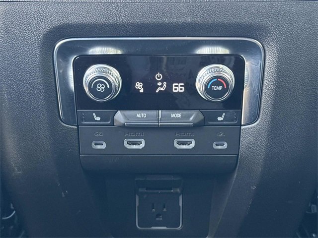 Used 2024 GMC Yukon Denali Ultimate image 19
