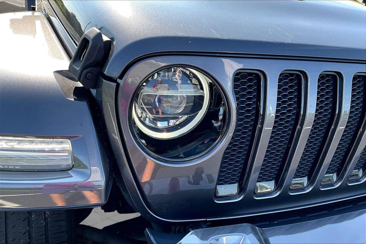 Used 2021 Jeep Wrangler Unlimited Sahara AWD/4WD image 37