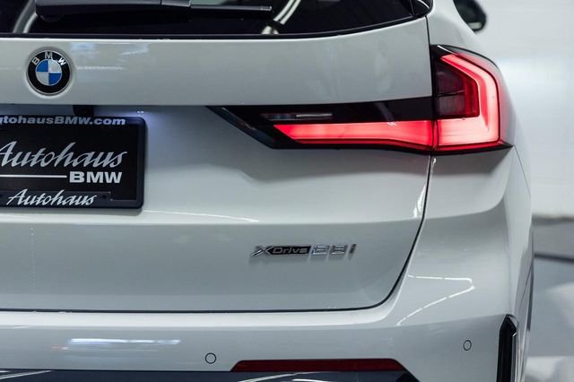 New 2026 BMW X1 xDrive28i AWD/4WD image 11