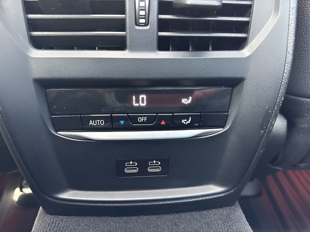 Used 2021 BMW 330i Sedan w/ Premium Package image 14