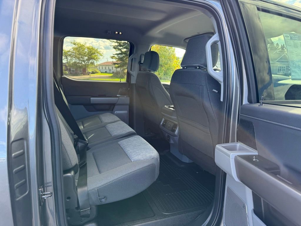 New 2026 Ford F350 XLT image 27