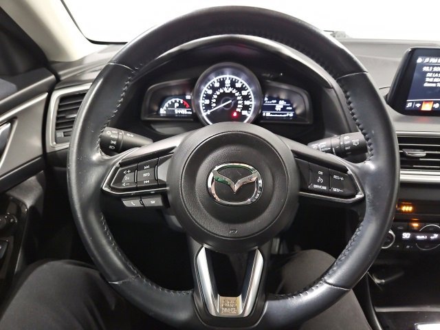 Used 2018 MAZDA MAZDA3 Touring image 15