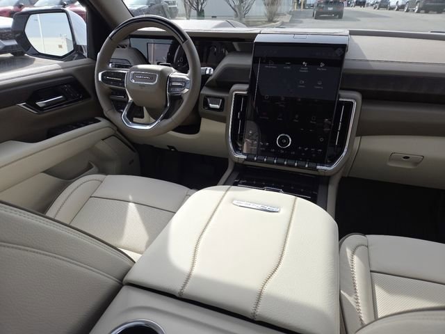 New 2026 GMC Yukon XL Denali w/ Denali Reserve Package image 35