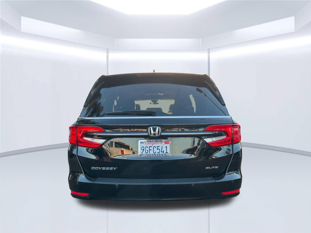 Used 2023 Honda Odyssey Elite image 4
