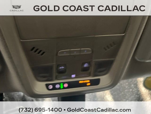 Used 2017 Cadillac XT5 Luxury w/ LPO, Wheel Lock Package AWD/4WD image 6