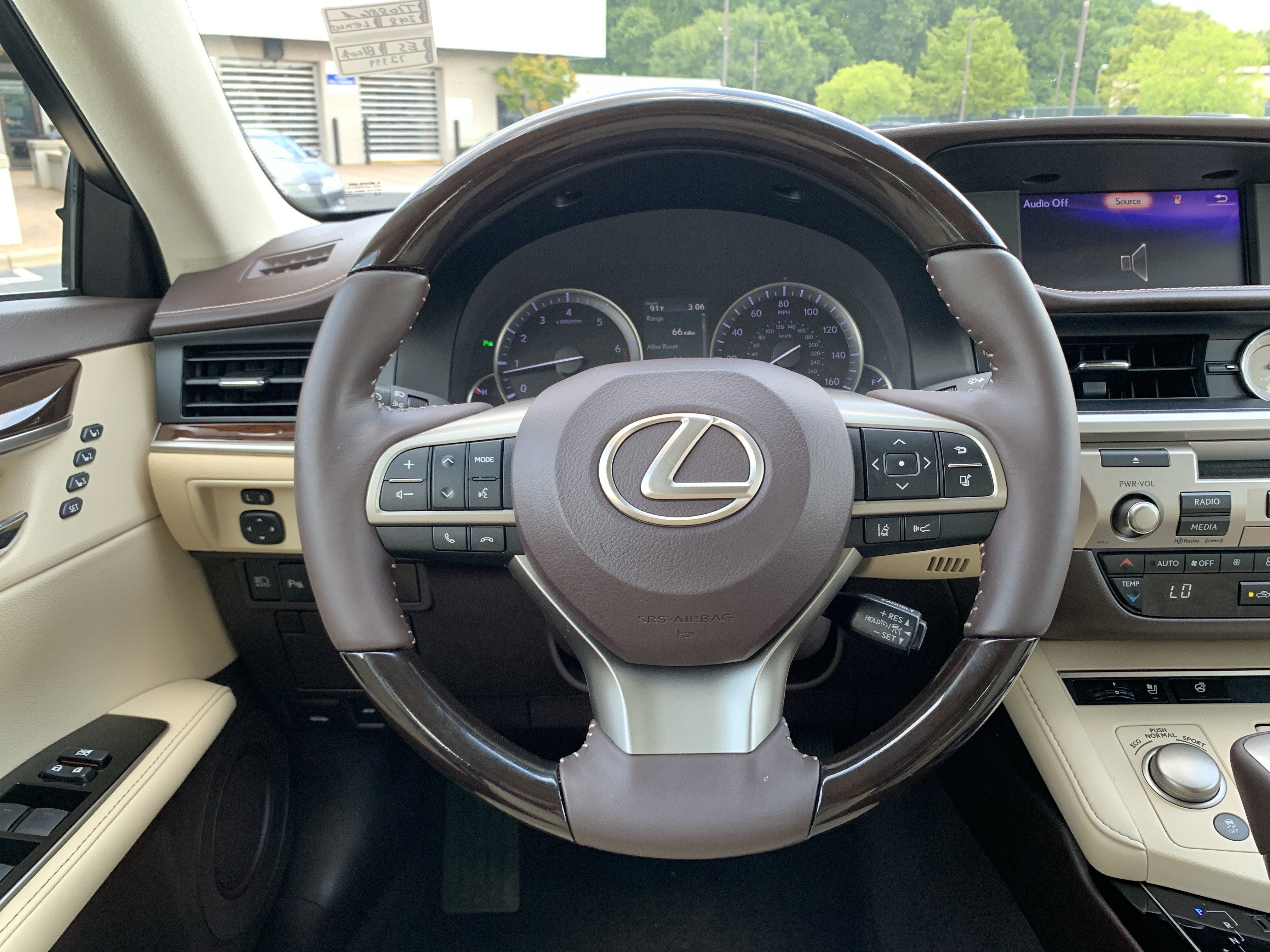 Used 2018 Lexus ES 350 w/ Navigation System Package FWD image 18