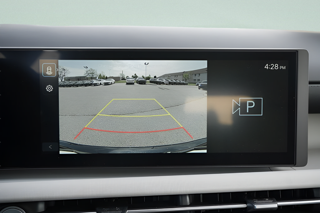 Certified 2026 Hyundai Tucson SE FWD image 34