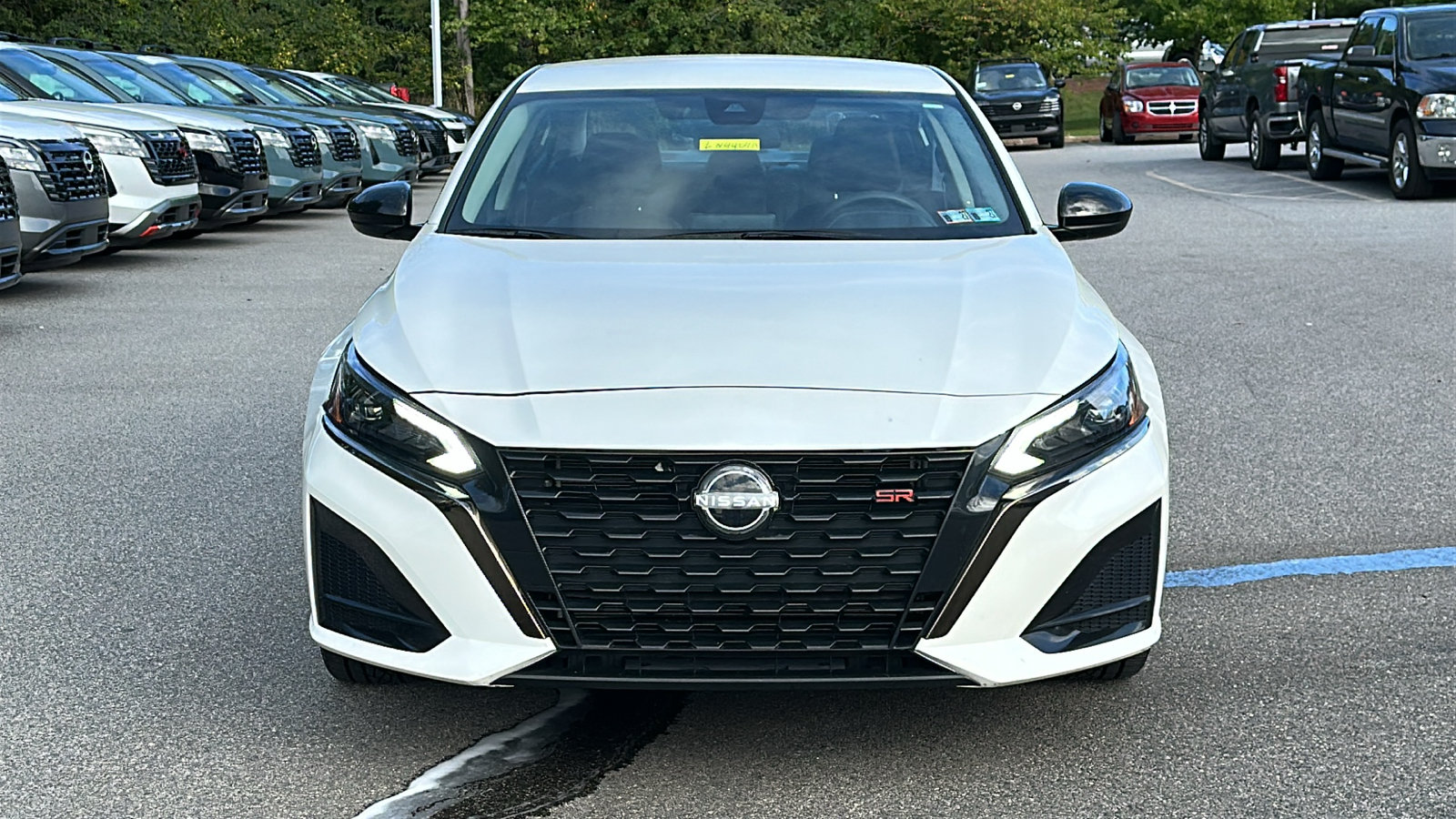 Certified 2024 Nissan Altima 2.5 SR FWD image 3