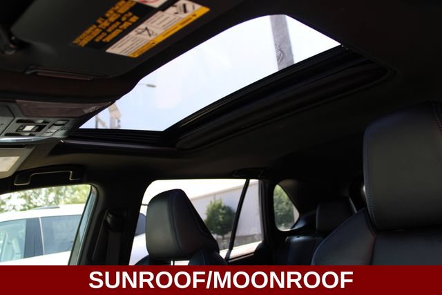 Used 2019 Toyota RAV4 XSE w/ Carpet Mat Package AWD/4WD image 7