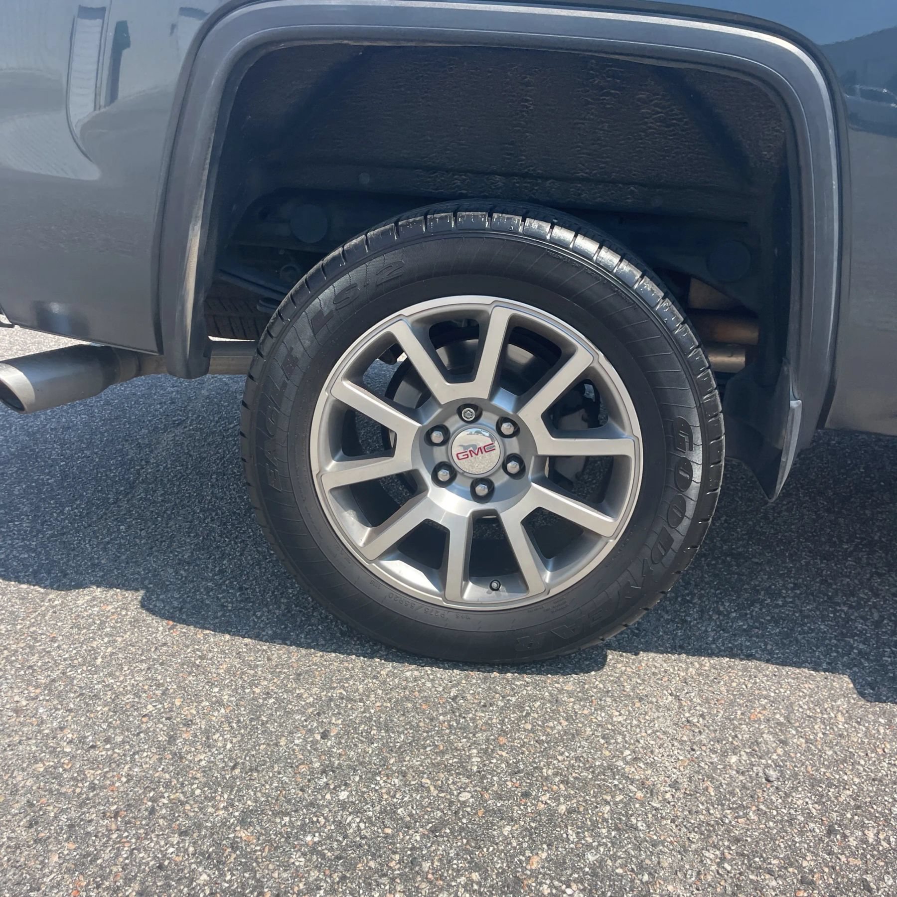Used 2018 GMC Sierra 1500 Denali AWD/4WD image 17