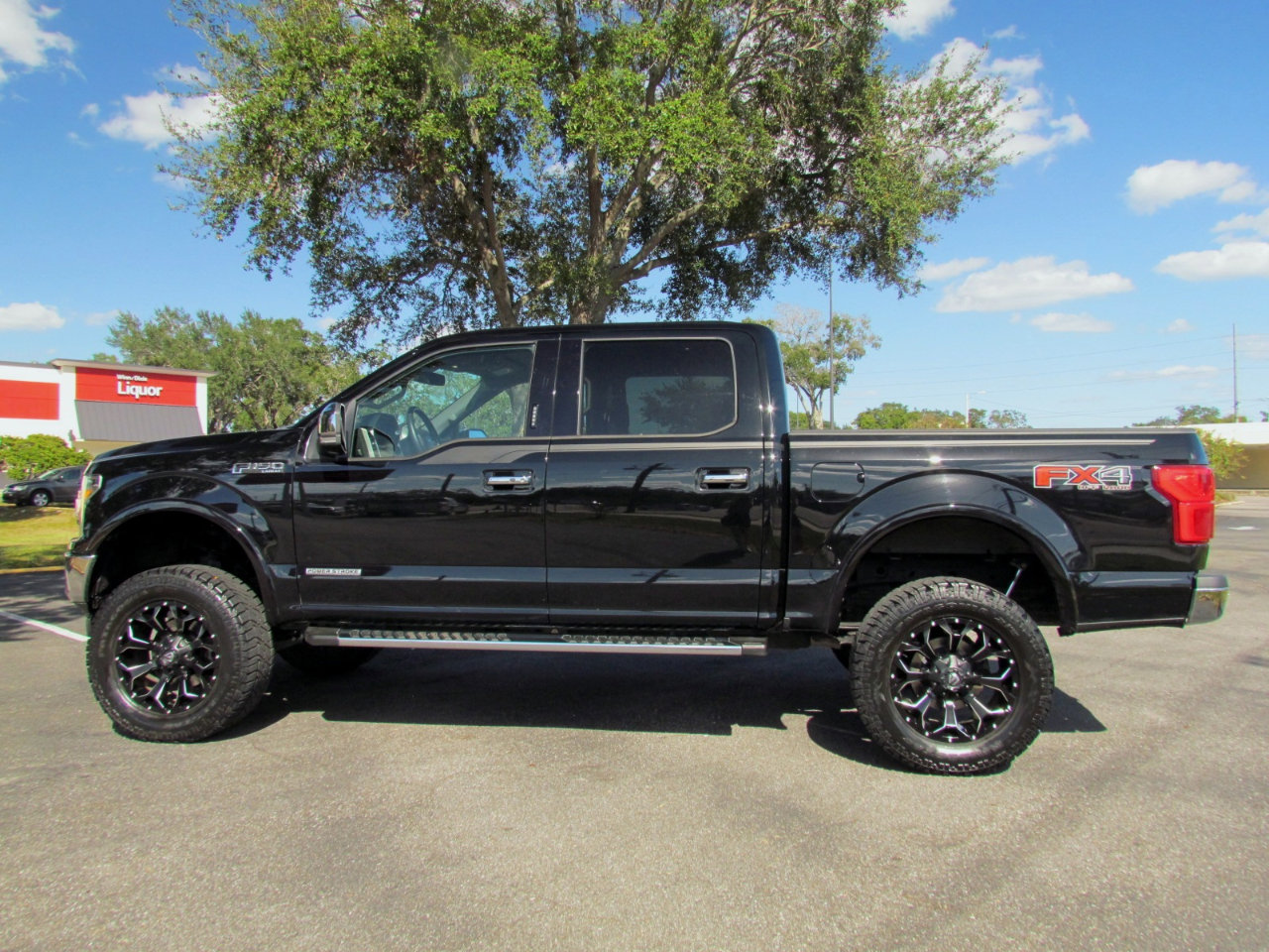 Used 2018 Ford F150 Lariat image 4