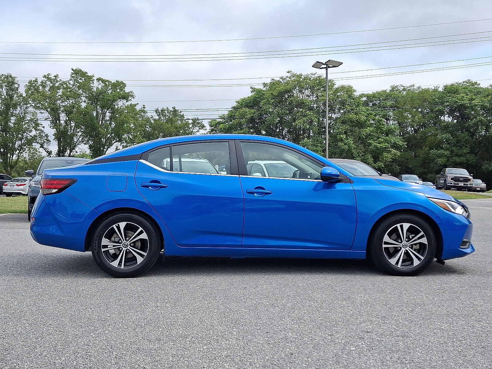 Used 2022 Nissan Sentra SV image 7