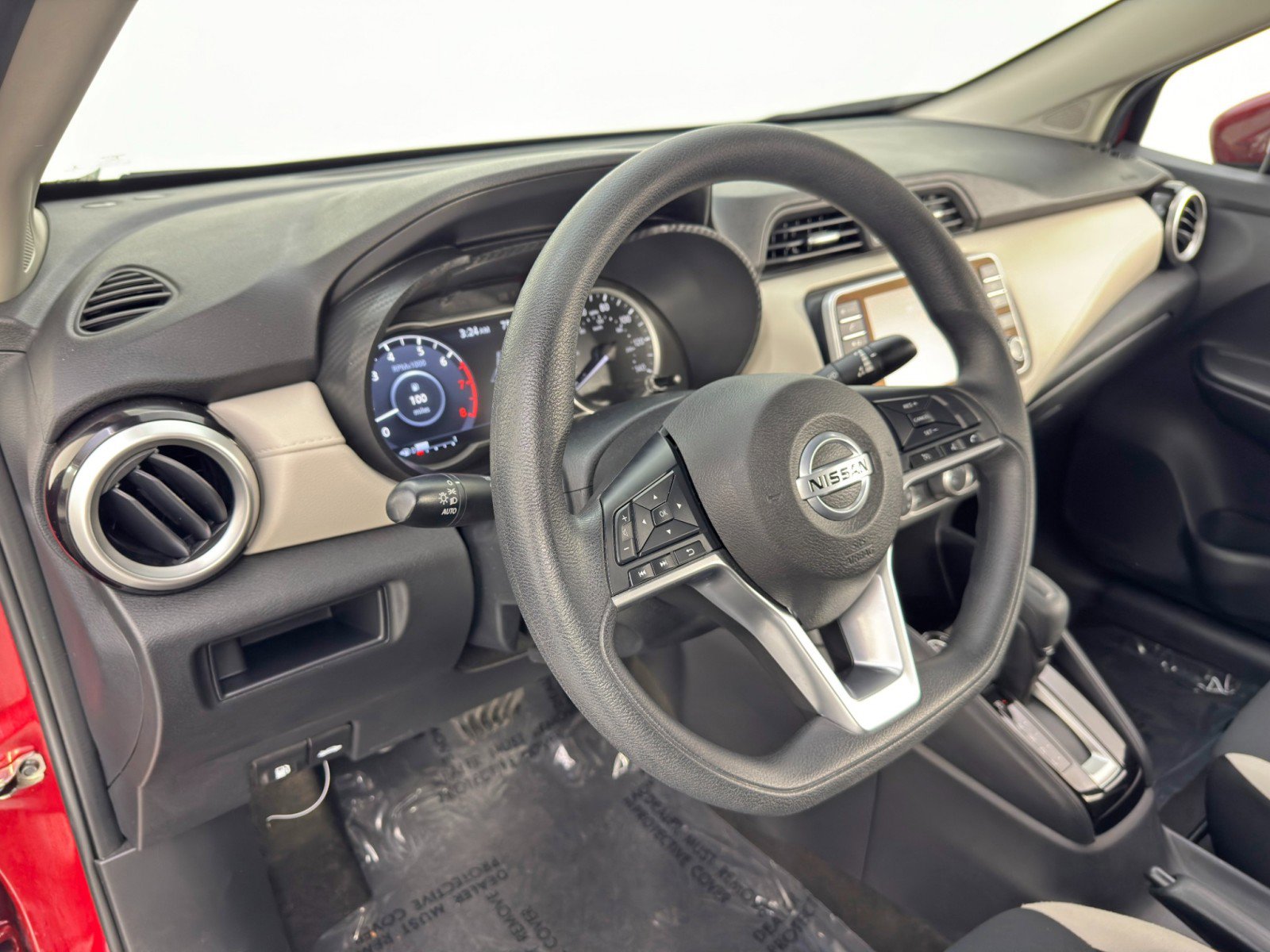 Used 2022 Nissan Versa SV w/ Electronics Package image 12