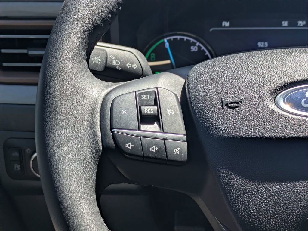 Certified 2023 Ford Maverick Lariat w/ Lariat Luxury Package image 22